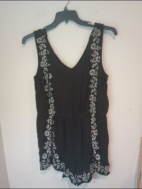Rue21 Rue+ Romper 1X Black Floral Embroidered Jumpsuit Sleeveless Boho Plus Size